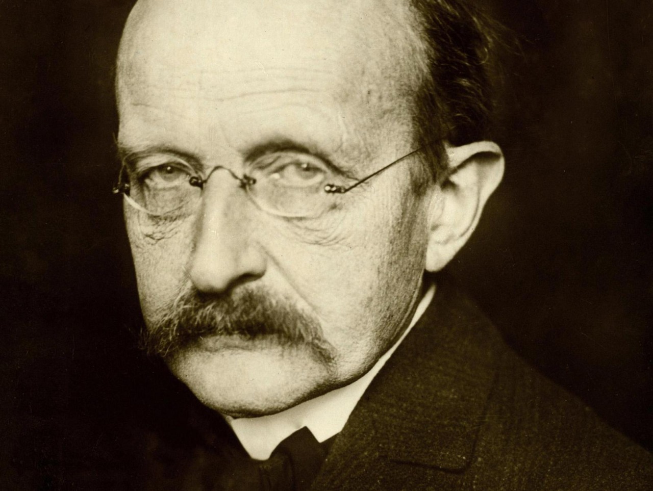 Oggi, 14 aprile, è la Giornata Mondiale dei Quanti: quando l’universo “a pacchetti” entra nella nostra vita