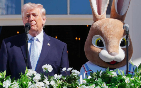 Guerra, i dem Usa contro la tregua: “Trump uno squilibrato. Ha lasciato Hormuz all’Iran”