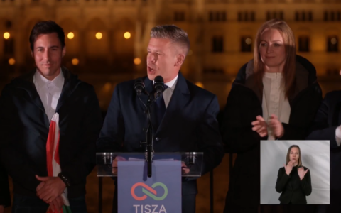 Elezioni in Ungheria, finisce l’ora di Orban: “Abbiamo scelto l’Europa”