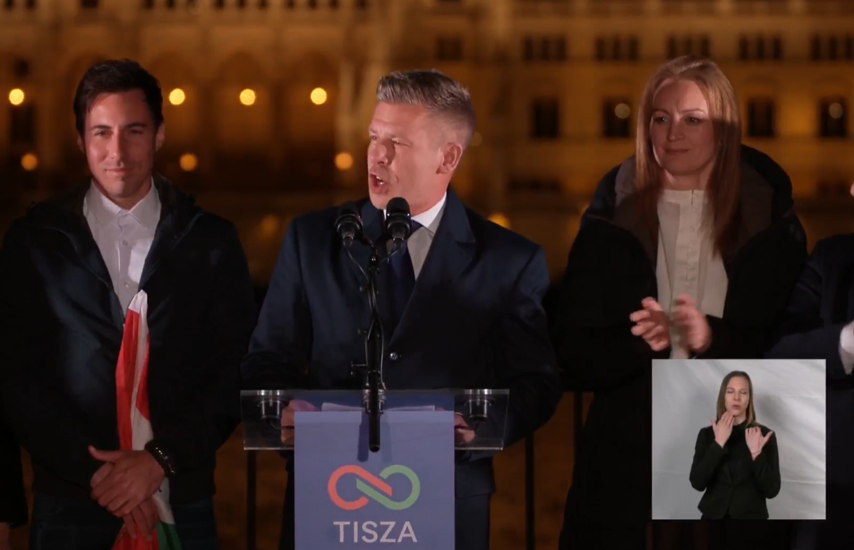 Elezioni in Ungheria, finisce l’ora di Orban: “Abbiamo scelto l’Europa”