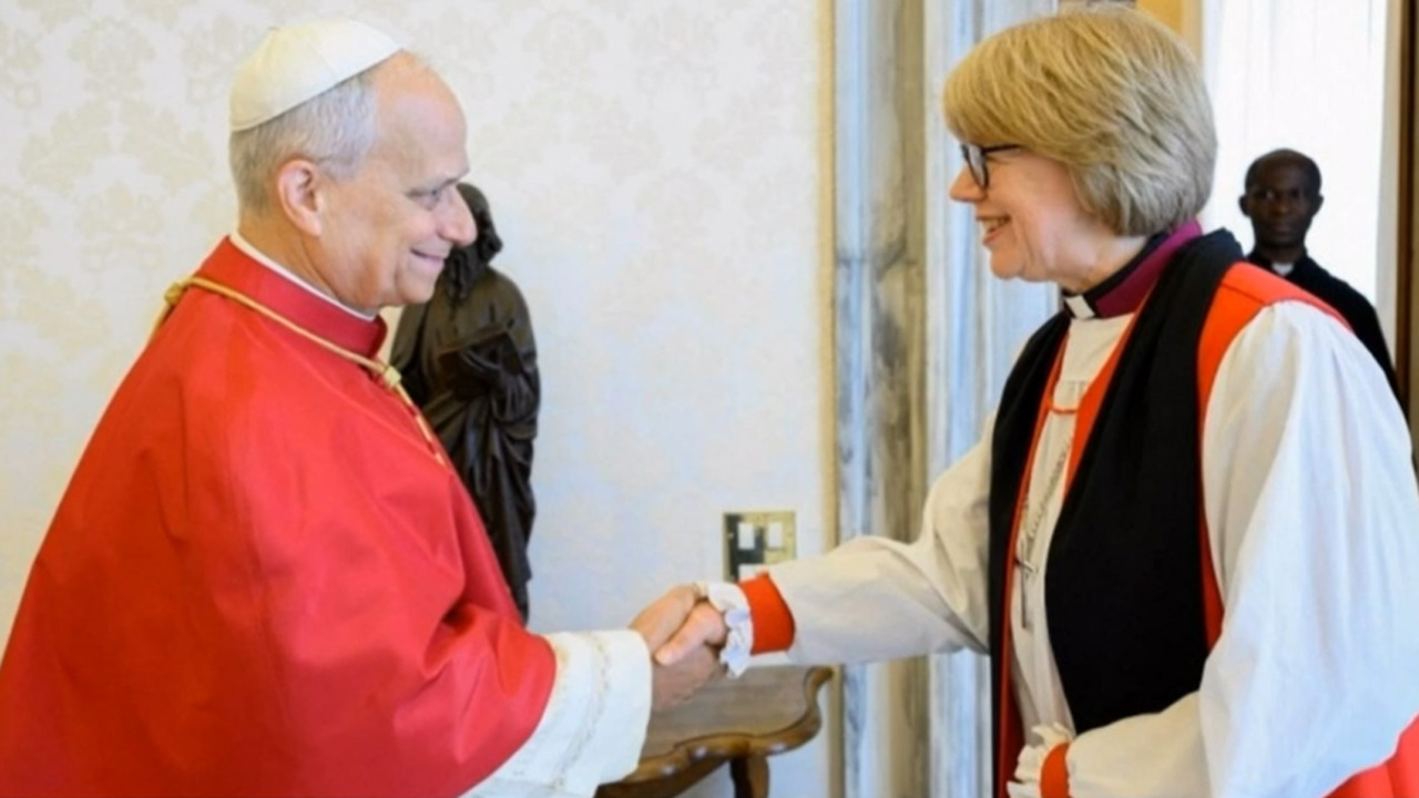 Leone XIV incontra il capo della Chiesa Angilcana Sarah Mullally