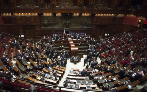 Decreto sicurezza entro domani voto definitivo, poi correttivo in Cdm su “Bonus remigrazione agli avvocati”