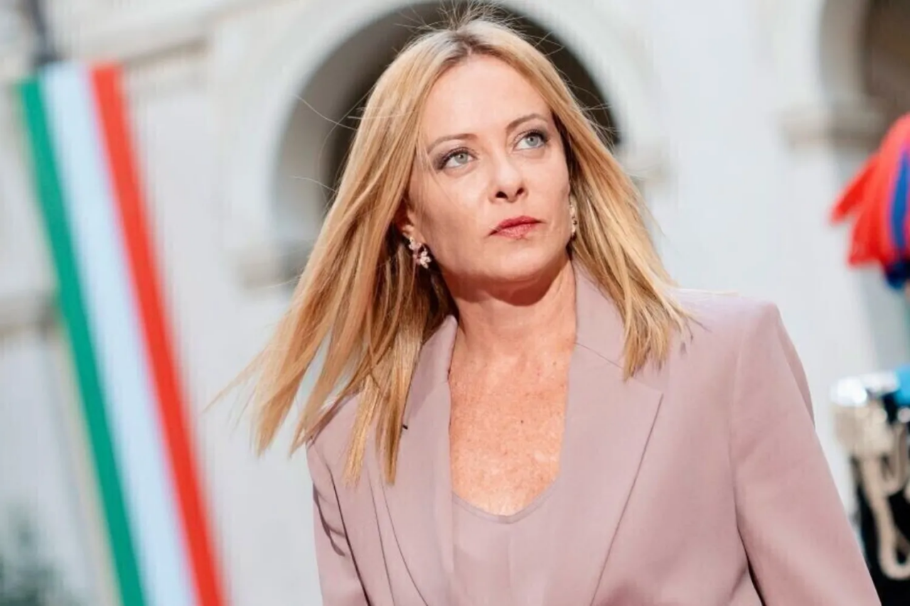 Guerra, Meloni: “Popolo non paghi colpe regime Iran”. Le opposizioni: “Fermare Trump”