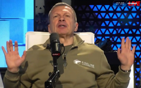 Meloni risponde agli insulti del russo Solovyov: “Un propagandista di regime non può dare lezioni”