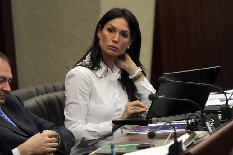 Grazia a Nicole Minetti, Mattarella chiede chiarimenti. Ministero: "Nessun elemento negativo"