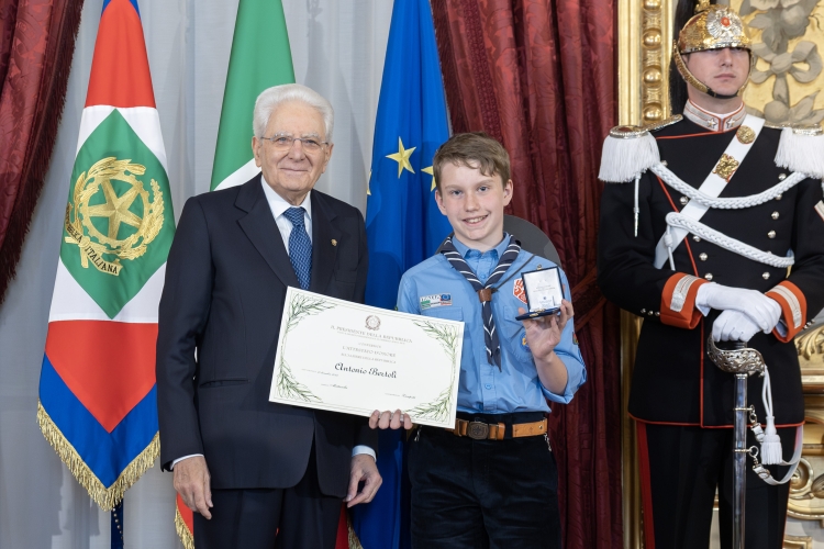Mattarella premia 29 nuovi giovani Alfieri della Repubblica