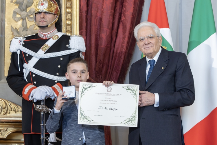 Mattarella premia 29 nuovi giovani Alfieri della Repubblica
