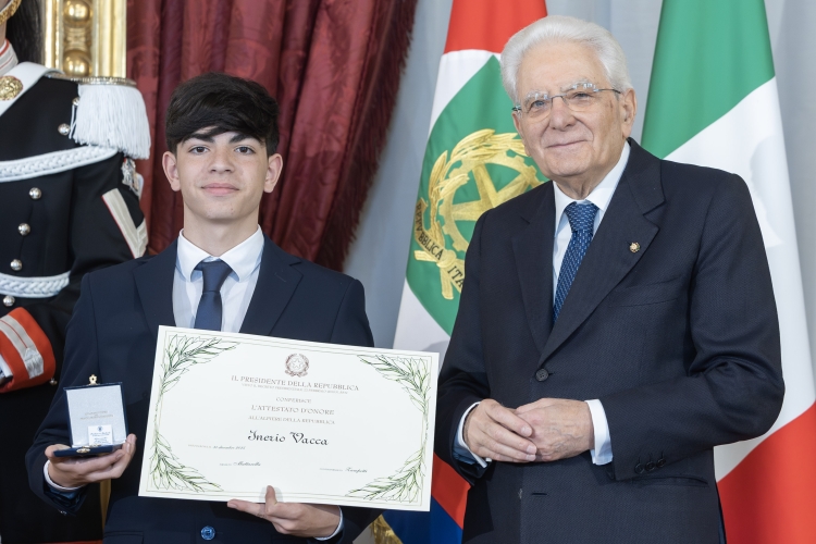 Mattarella premia 29 nuovi giovani Alfieri della Repubblica