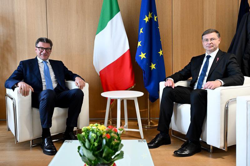Giorgetti: “Scorporo spese energia dal conto del deficit, come per il riarmo”. Ma Bruxelles dice no