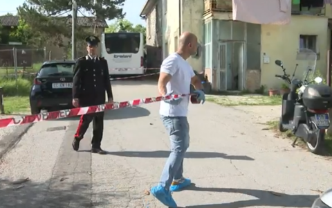 A poche ore da un femminicidio, un’altra donna è stata aggredita a martellate dall’ex marito: è grave