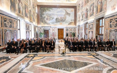 Demografia e natalità in Europa: il Papa riceve in udienza l’intergruppo del Parlamento europeo