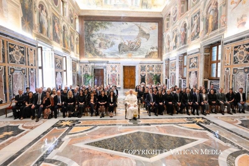 Demografia e natalità in Europa: il Papa riceve in udienza l’intergruppo del Parlamento europeo