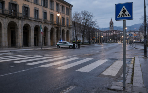 Pedoni, già 147 morti dall’inizio del 2026 (quasi metà sulle strisce): Lombardia prima per vittime