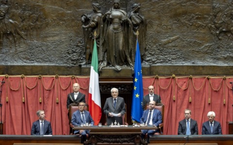 Mattarella a Montecitorio per gli 80 anni della Costituente: “La Repubblica è di tutti”