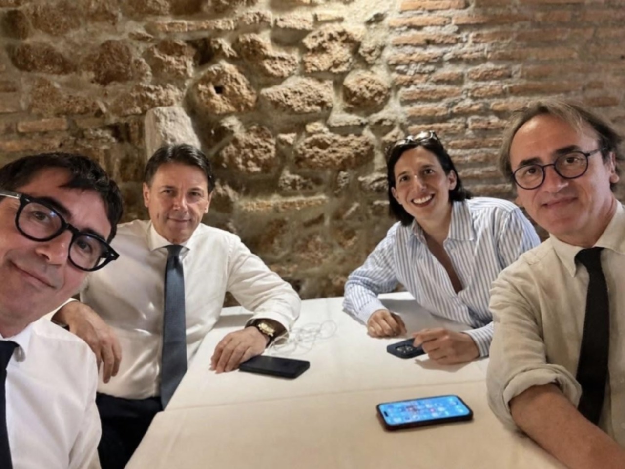 Opposizione, Schlein annuncia: “Da settembre lavoreremo a un programma elettorale comune”