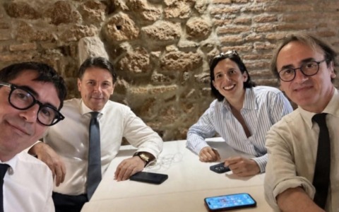 Opposizione, Schlein annuncia: “Da settembre lavoreremo a un programma elettorale comune”