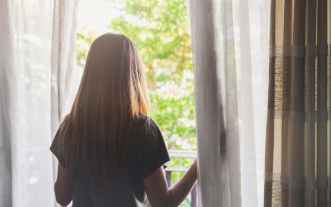 Come mantenere la casa più fresca in estate (senza tenere sempre acceso il condizionatore)