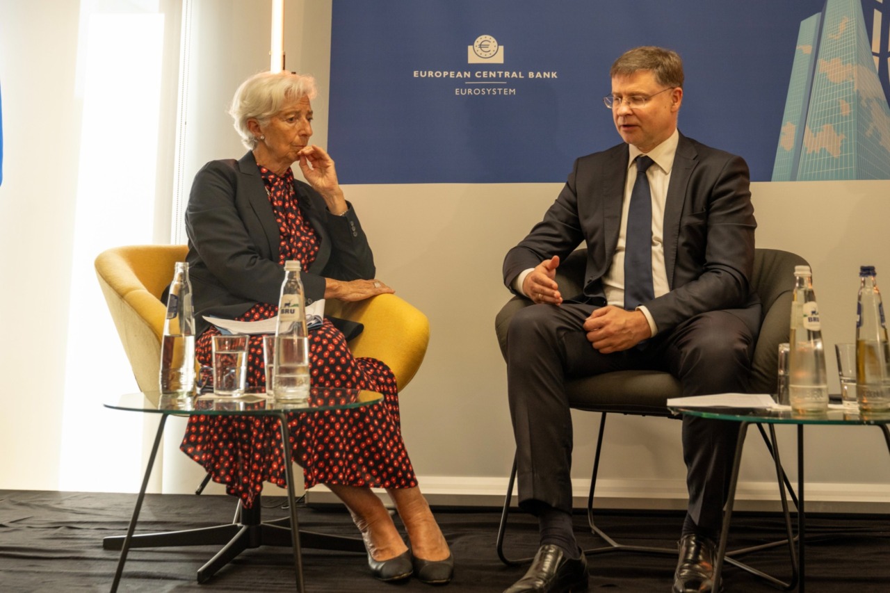 Lagarde all’Europarlamento: “Verso il ritorno dell’inflazione al 2%”