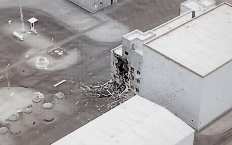 Drone russo colpisce deposito di combustibile nucleare esausto a Chernobyl