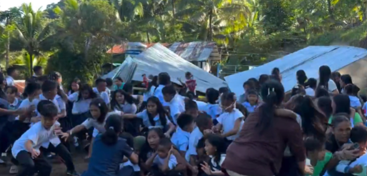 Terremoto e tsunami nelle Filippine: Mindanao colpita da una scossa di magnitudo 7.8, almeno 16 morti