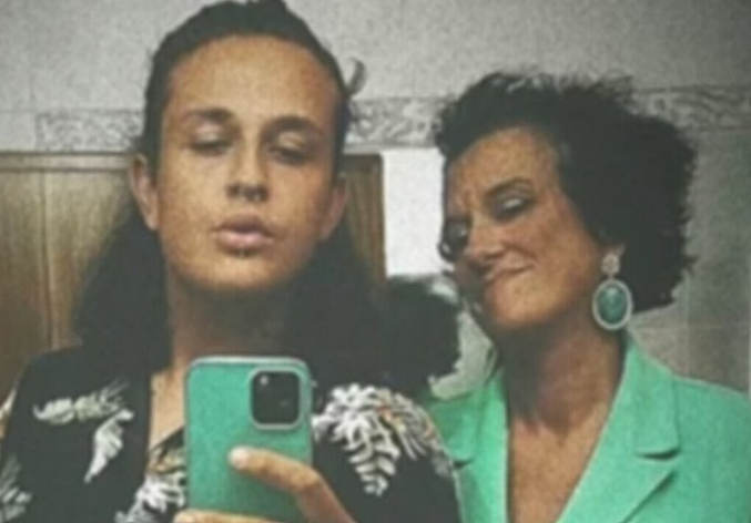 Uccide la moglie e il figlio: "Meglio morto che gay"
