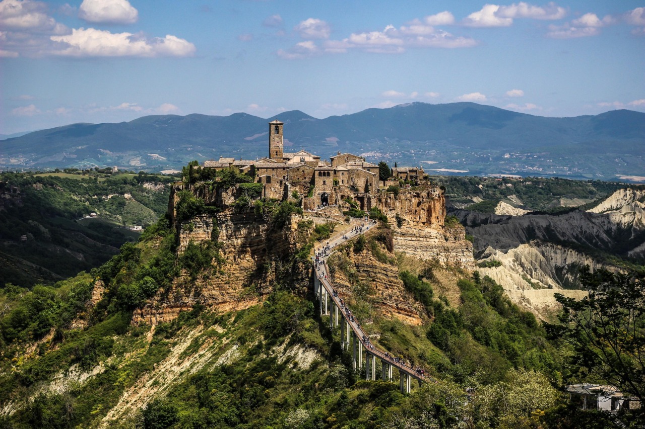 Stop overtourism, cresce la voglia di vacanze lontano dalla folla
