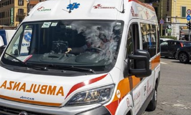 Incidenti sul lavoro, operaio muore schiacciato da un pilastro a Binasco