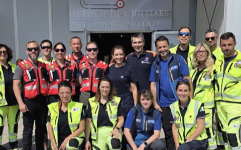 Soccorritori italiani arrivati in Venezuela. Vittime salite a 900, scossa di 4,9 nella notte