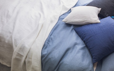 Come mantenere fresca la camera da letto in estate senza abusare del climatizzatore