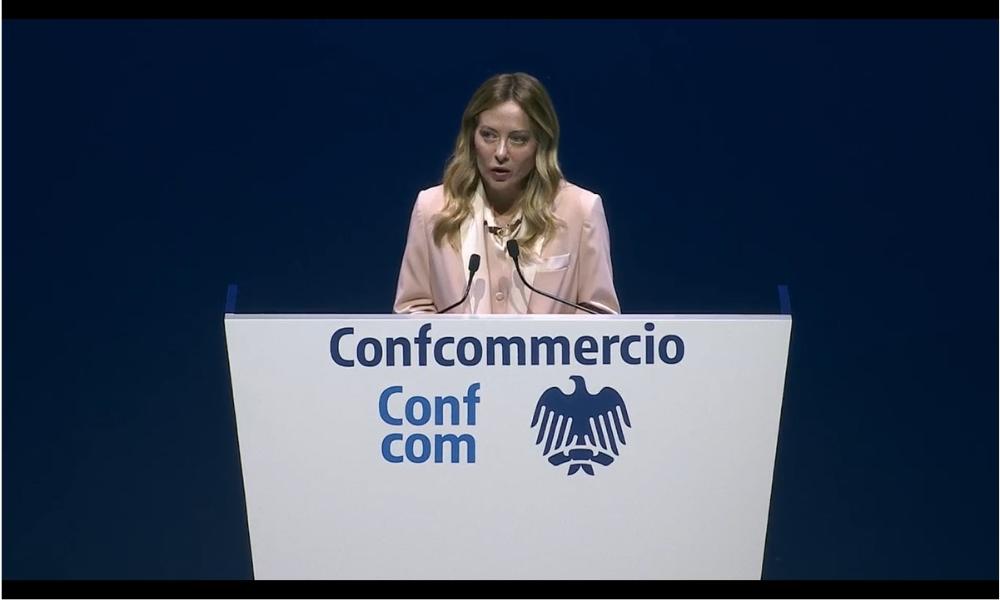 Meloni all’Assemblea generale di Confcommercio: “Al lavoro per ridurre il carico fiscale sul ceto medio. No a patrimoniale”