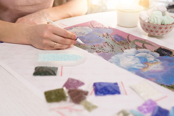 Diamond Painting e altre attività DIY: come ritrovare calma e benessere attraverso la creatività