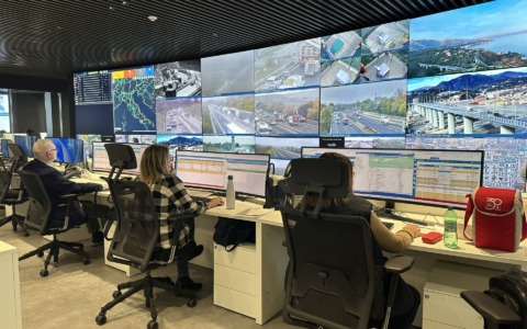 Estate 2026, al via le partenze degli italiani: 16 milioni di veicoli in transito lungo la rete di Autostrade per l’Italia nei due fine settimana di esodo