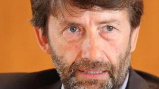 Partito democratico, Franceschini rivela in un’intervista: “Convivo con il Parkinson”