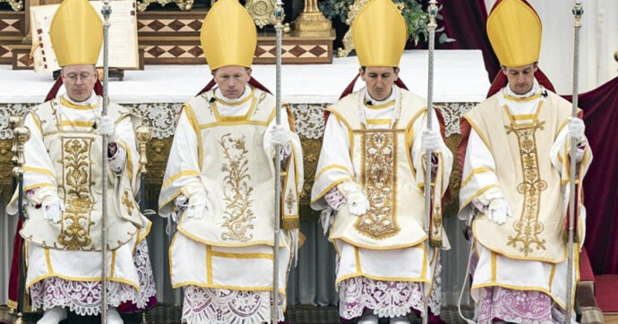 I Lefebrviani ignorano l'appello di Papa Leone e sfidano apertamente la Chiesa (in streaming)