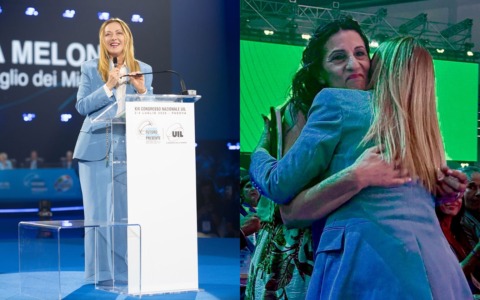 Meloni al congresso UIL a Padova: l’abbraccio con la mamma di Luana D’Orazio