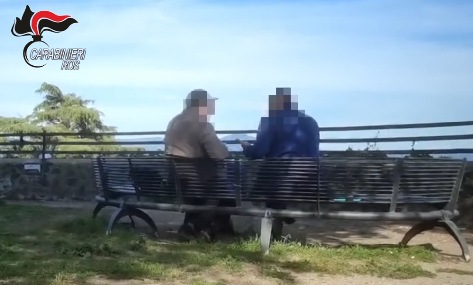 Chi sono i due ex carabinieri “spioni” indagati per aver passato informazioni segrete agli 007 russi