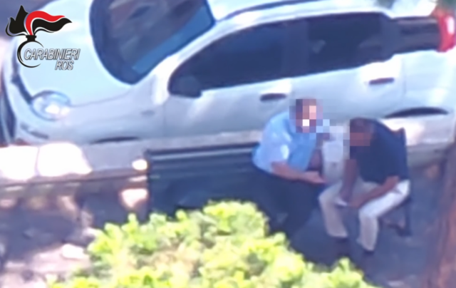 Spionaggio per la Russia: informazioni in cambio di soldi, fermato a Roma un ex 007 italiano