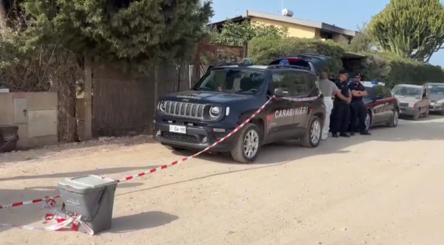 Cagliaritano, spara alla moglie e poi uccide il fratello: si costituisce dopo la fuga