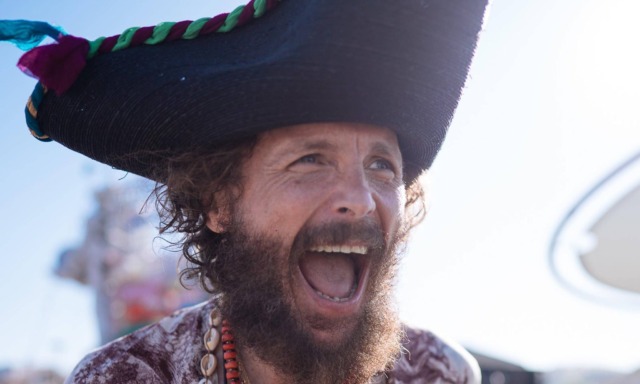 Ventitré mezzi per sfamare la festa di Jovanotti