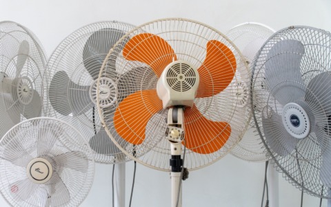 Casa fresca in estate: come difendersi dal caldo senza sprechi