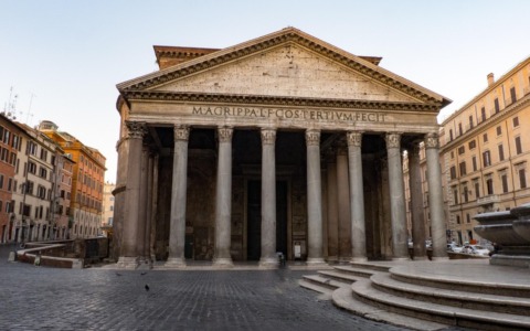 Monumenti aperti più a lungo ad agosto: al via la sperimentazione tra Roma e Milano
