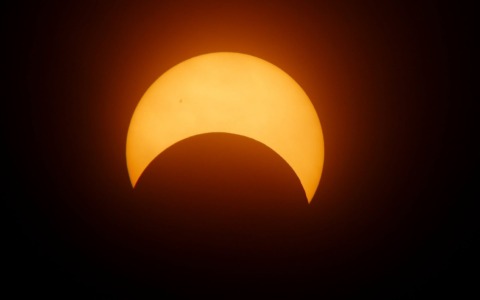 Eclissi di Sole, il 12 agosto lo spettacolo arriva in Italia: dove e quando vederla