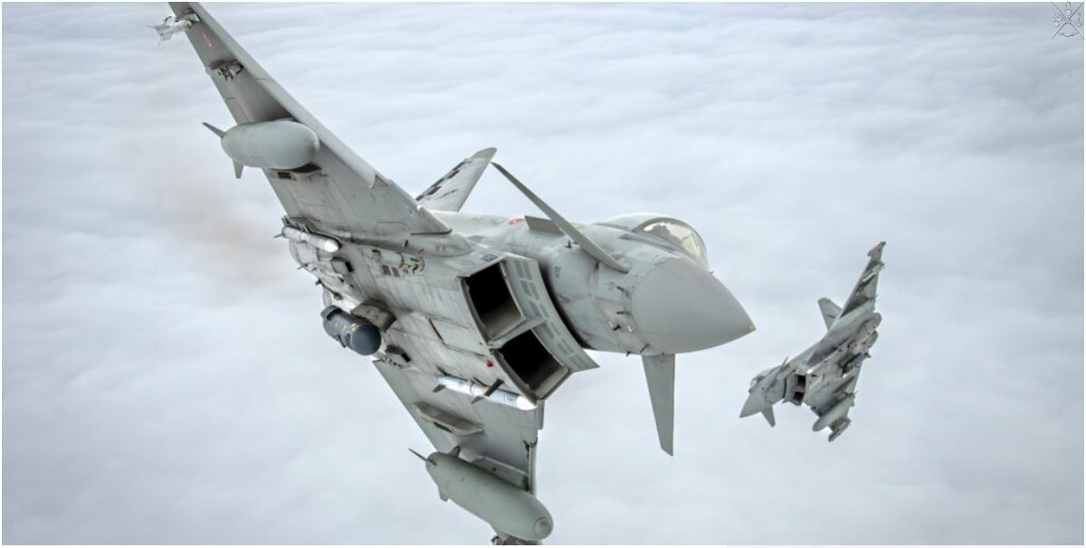 Caccia NATO abbatte drone in Lituania. Fregata russa lancia bengala contro elicottero danese in acque internazionali