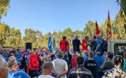 Ex Ilva, torna l’incubo licenziamenti: sindacati pronti a nuovi scioperi dopo lo stop agli altoforni