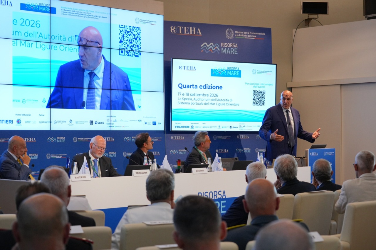 Crosetto: “Navi italiane a Bab el-Mandeb senza aspettare l’Ue”. La Marina prepara il piano
