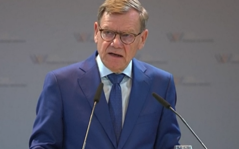 L’Europa si compatta e rafforza lo scudo per contrastare la guerra ibrida russa
