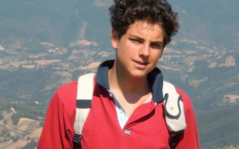 Carlo Acutis, chi era il giovane santo “influencer” in jeans e sneakers”: la storia ed i miracoli