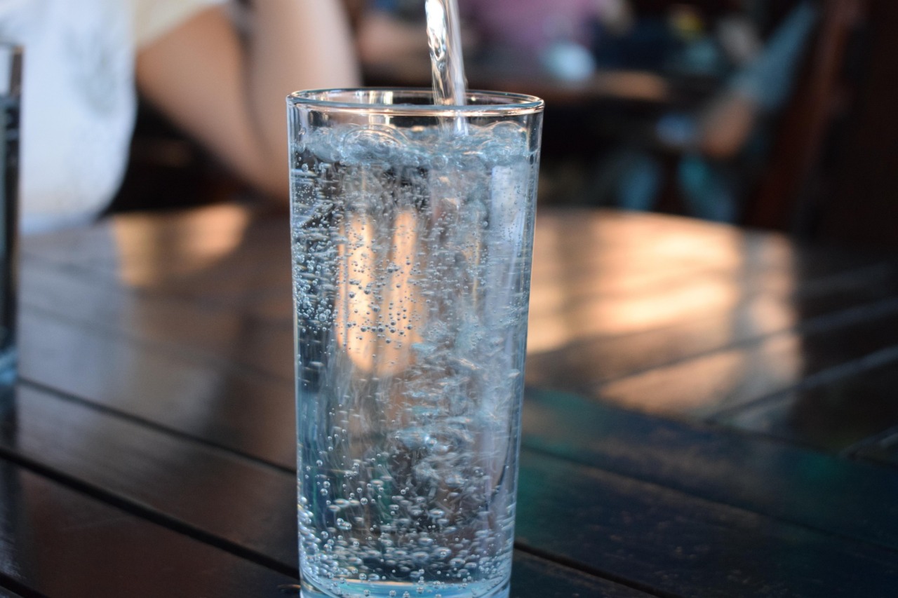 Dopo l’estate è facile bere meno: come mantenere una corretta idratazione