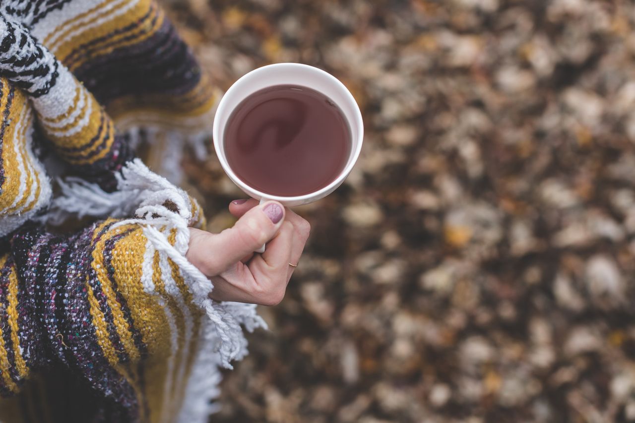Difese immunitarie in autunno, dagli integratori al detox: 8 falsi miti (molto commerciali) da sfatare