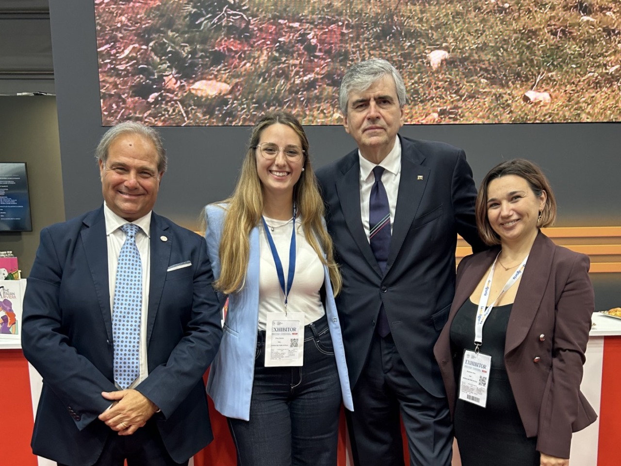 I Riviera dei Fiori Hotels al TTG 2026 accolgono il Ministro del Turismo Gianmarco Mazzi allo stand della Liguria